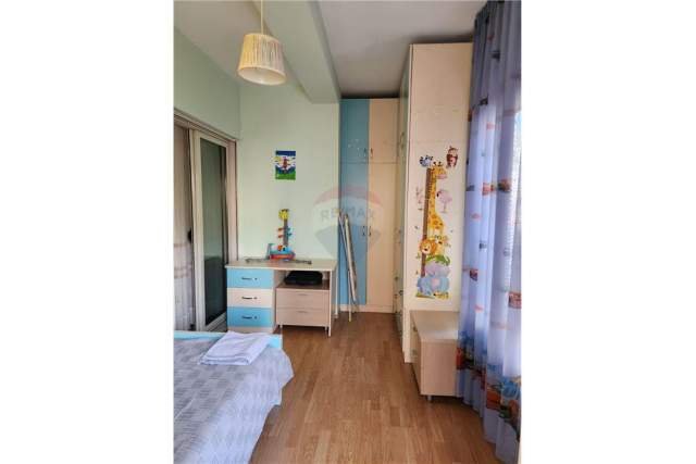 Tirane, shitet apartament 2+1+BLK Kati 2, 78 m² 115.000  (Rruga Bill Klinton)