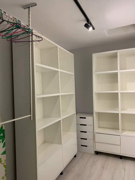 Tirane, jepet me qera apartament 2+1+BLK Kati 1, 90 m² 450 Euro (300 metra mbi Big Market)