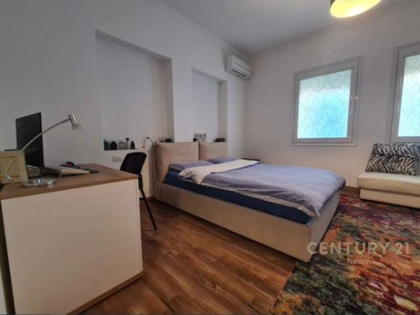 Tirane, shitet Vile 3 Katshe, 504 m² 610.000 Euro (Rruga Naim Frasheri Tirana)