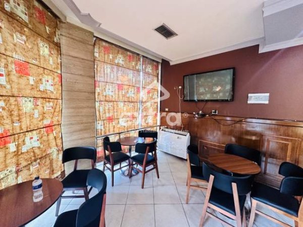 Shkoder, jepet me qera ambjent biznesi Kati 1, 53 m² 400 Euro (Prane merkates Rus)