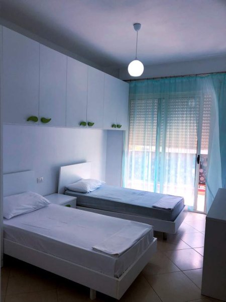 Vlore, jepet me qera apartament 2+1+BLK Kati 3, 114 m² 400 Euro (Pelivan leskaj)