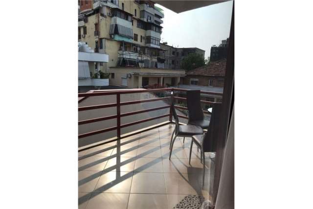 Tirane, jepet me qera apartament 2+1+BLK 105 m² 450 Euro (Rr.DIBRES)
