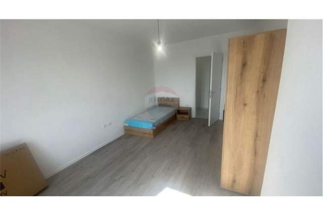 Tirane, jepet me qera apartament 106 m² 500 Euro (Porcelan)