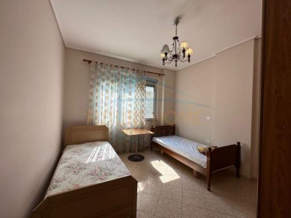 Tirane, jepet me qera apartament Kati 2, 110 m² 450 Euro (Kodra e Diellit)