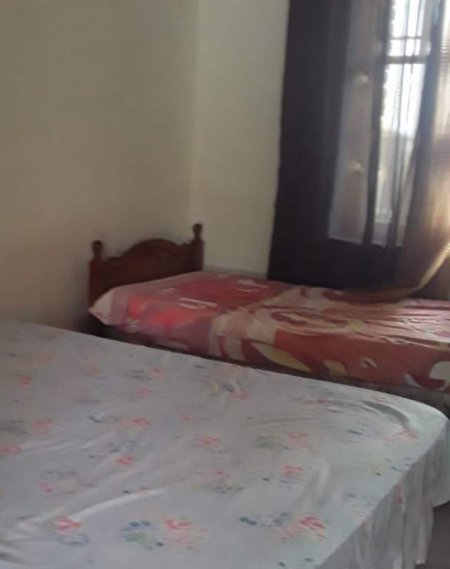 Tirane, jepet me qera garsonier 1+1 Kati 1, 35 m² 20.000 Leke (Pran Kryqezimit te Laprakes)