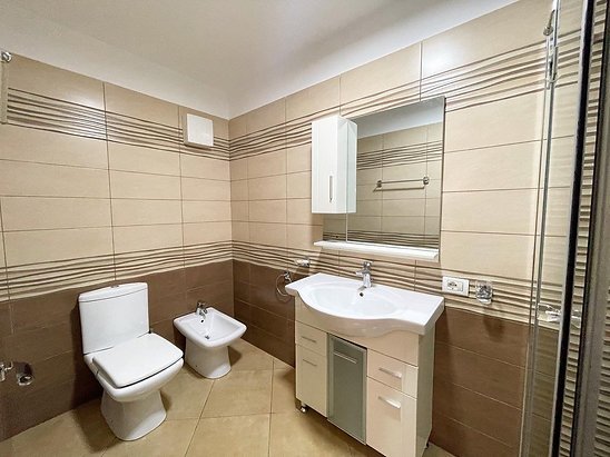 Tirane, jepet me qera apartament 1+1 Kati 2, 70 m² 400 Euro (Palma e Arte)