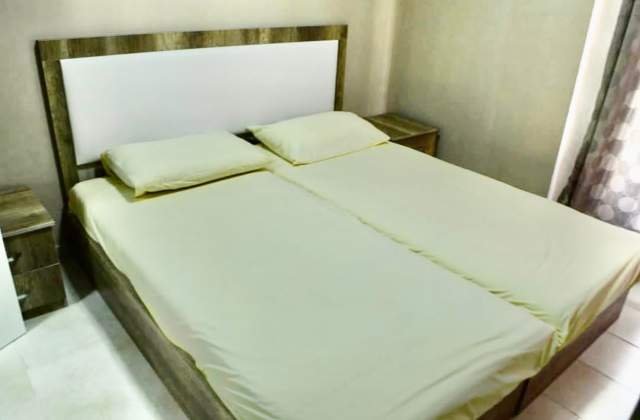 Tirane, jepet me qera apartament 2+1 Kati 1, 90 m² 35.000 Leke (Mbrapa Pallatit me Shigjeta)