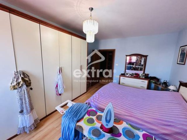 Shkoder, jepet me qera apartament Kati 6, 100 m² 400 Euro (Prane Pedonales)