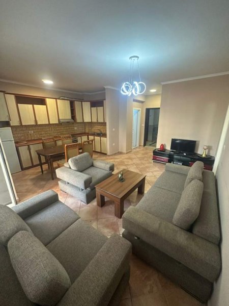 Tirane,Rr.Dibres Kompleksi Halili.Jepet me qera apartament 1+1+BLK Kati 5, 75 m² 400 Euro (Kompleksi Halili)