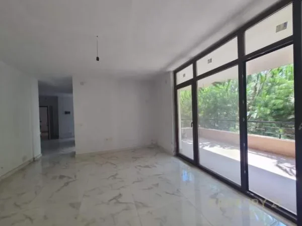 Shqiperi, shitet apartament 2+1 Kati 1, 136 m² 178.000 Euro (Kopeshti Botanik)