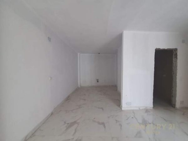 Shqiperi, shitet apartament 2+1 Kati 1, 136 m² 178.000 Euro (Kopeshti Botanik)