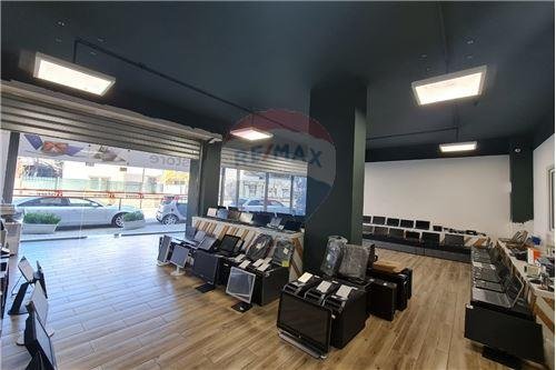 Tirane, jepet me qera ambjent biznesi Kati 0, 158 m² 900 Euro