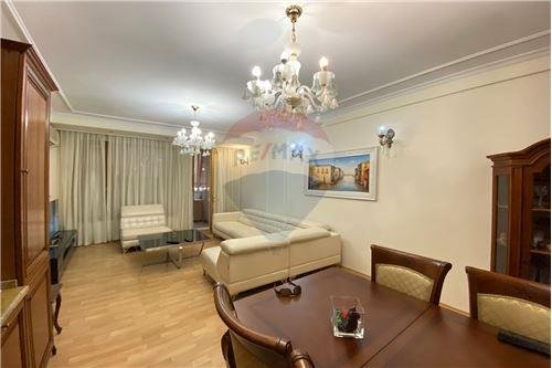 Tirane, jepet me qera apartament 2+1+BLK Kati 2, 120 m² 1.000 Euro
