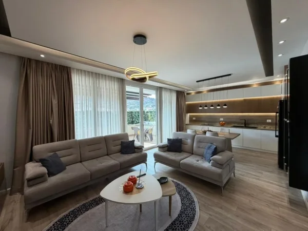 Tirane, shitet apartament duplex Dublex Kati 2, 190 m² 390.000 € (Kristal Center)