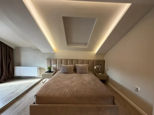 Tirane, shitet apartament duplex Dublex Kati 2, 190 m² 390.000 € (Kristal Center)