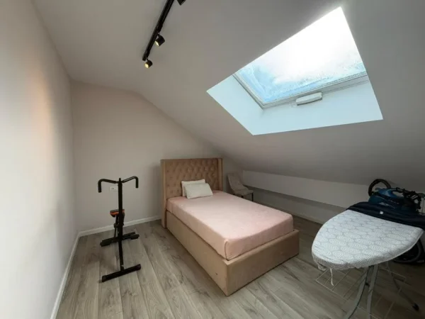 Tirane, shitet apartament duplex Dublex Kati 2, 190 m² 390.000 € (Kristal Center)