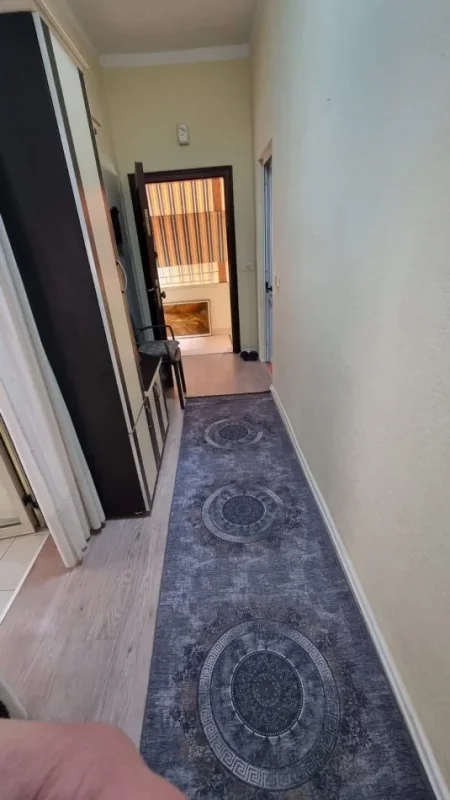 Tirane, jepet me qera apartament 2+1 Kati 2, 600 € (21 dhjetori)