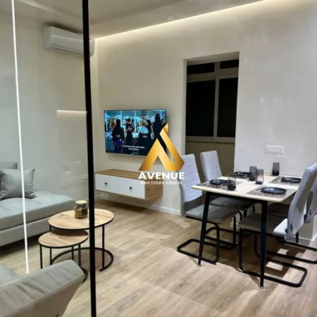 Tirane, jepet me qera apartament 2+1 , 75 m² (Rruga elbasanit)