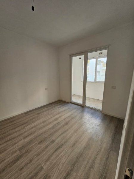 Tirane, shitet apartament 1+1 Kati 5, 72 m² 126.000 € (RRUGA DRITAN HOXHA)
