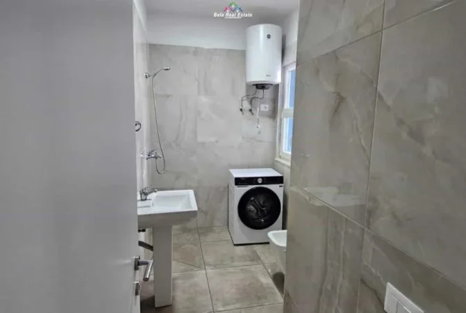 Tirane, jepet me qera apartament 2+1 Kati 1, 94 m² 520 € (Rruga Gryka e Kacanikut)