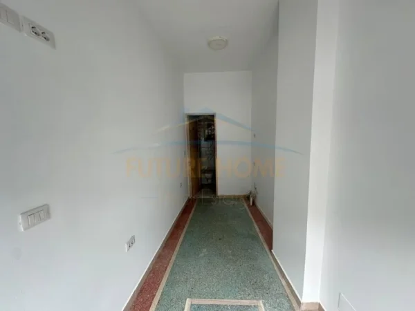 Qera, Ambient Komercial, Myslym Shyri, 350 €, ELT63365