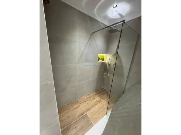 Tirane, shitet apartament 2+1 Kati 8, 116 m² 299.000 € (Don Bosko,prane Zogut te Zi)