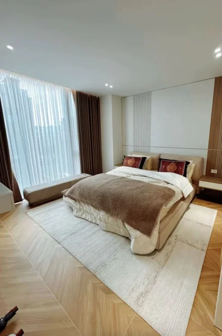 Jepet Vile luksoze me qera ne Farke  , 225 m² 3.000 € (Farke)