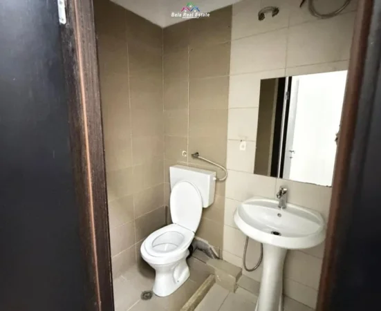Tirane, jepet me qera zyre Kati 2, 200 m² 3.140 € (Rruga e Dibres)