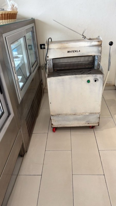 Shitet biznesi - Furre Buke Kamez