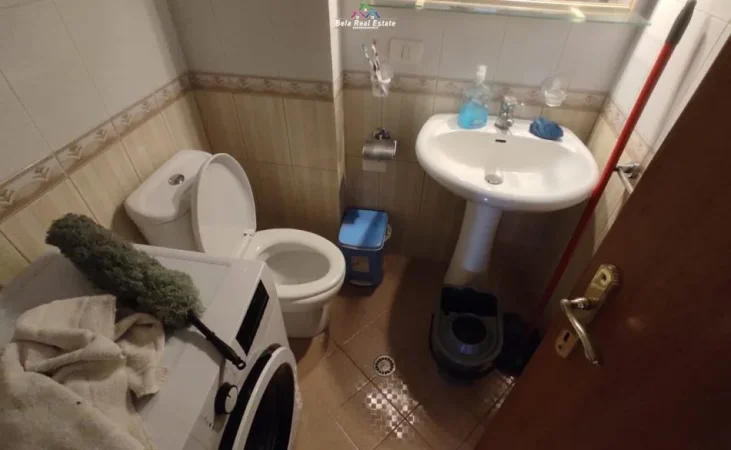 Tirane, jepet me qera apartament 2+1 Kati 2, 100 m² 600 € (Rruga Rrapo Hekali)