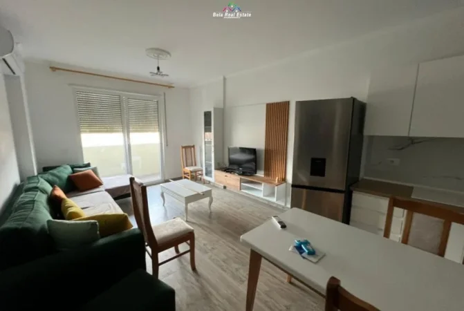 Tirane, jepet me qera apartament 1+1 , 70 m² 625 € (Rruga e Kavajes)