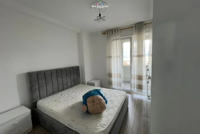 Tirane, jepet me qera apartament 1+1 , 70 m² 625 € (Rruga e Kavajes)