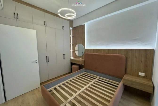 Tirane, jepet me qera apartament 1+1 Kati 6, 60 m² 500 € (Rruga Pasho Hysa)