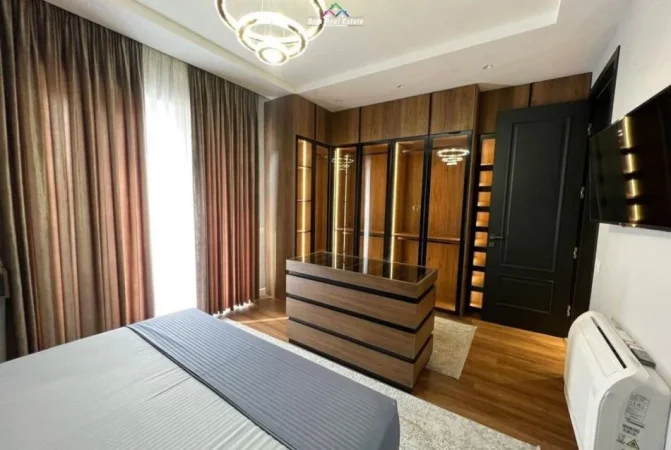 Tirane, jepet me qera apartament 2+1 , (Teg)