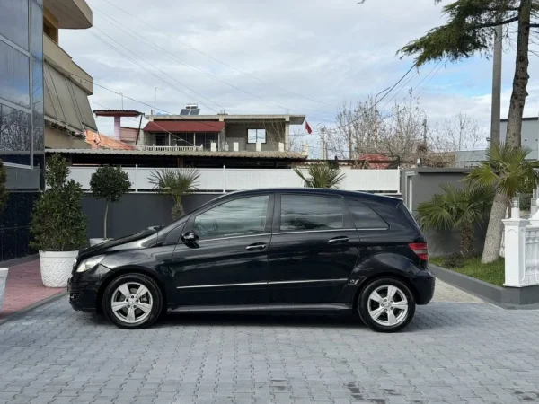 Fier, shes makine MERCEDES BENZ B180 CDI DIESEL-2007 MANUAL-LETRAT PAGUARA-2700 EURO-069 44 00 305 Nafte, e zeze manuale Kondicioner 250.000 km 2.900 €