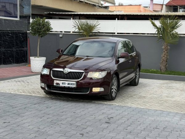 Fier, shes makine SKODA SUPERB-2.0 DIESEL TDI--2008-LUNGO AUTOMATIK-5700 EURO-069 44 00 305 Nafte, vishnje automatik Kondicioner 233.000 km 5.500 €