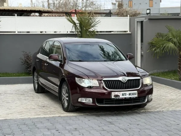 Fier, shes makine SKODA SUPERB-2.0 DIESEL TDI--2008-LUNGO AUTOMATIK-5700 EURO-069 44 00 305 Nafte, vishnje automatik Kondicioner 233.000 km 5.500 €