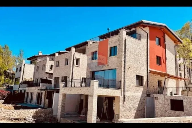 Tirane, shitet 2+1 , 90 m² (Apartament - Për Shitje - Secret Garden Rezidencë, Tiranë)