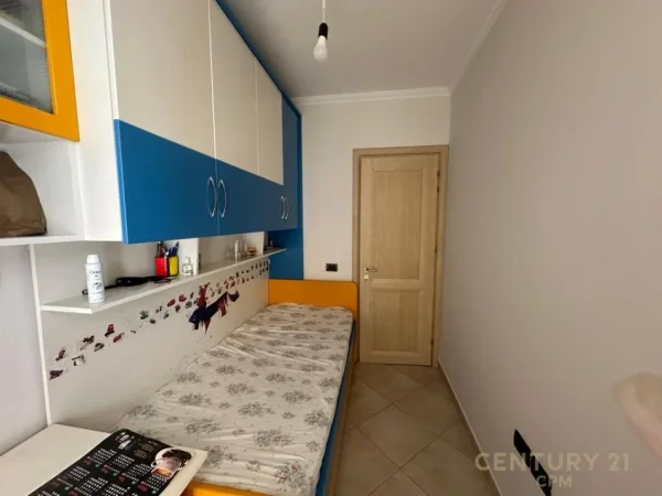 Tirane, shitet apartament 2+1+Ballkon Kati 4, 70 m² 130.000 € (rruga idriz dollaku)