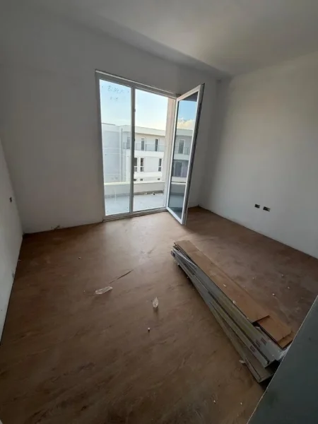 Tirane, shitet apartament 2+1 Kati 8, 128 m² 128.500 € (Univers City)