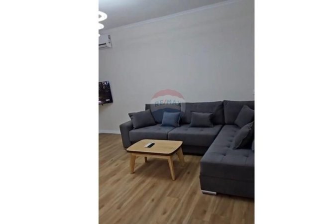 Tirane, shitet apartament 1+1 , 53 m² 116.000 € (Shkolla e Bashkuar, Tiranë)