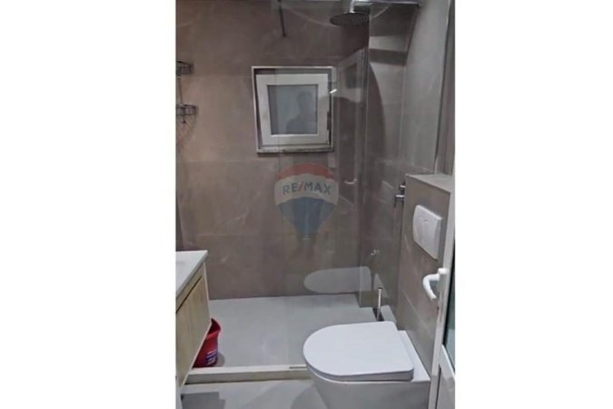 Tirane, shitet apartament 1+1 , 53 m² 116.000 € (Shkolla e Bashkuar, Tiranë)