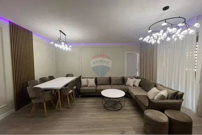 Apartament 2+1+Ballkon , 147 m² (Rruga Mine Peza Rruga Mine Peza, Tiranë)