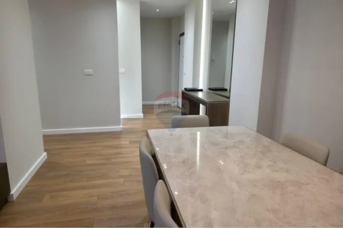 Jepet me qera apartament duplex Dublex , 131 m² 1.500 € (Kodra e Diellit)