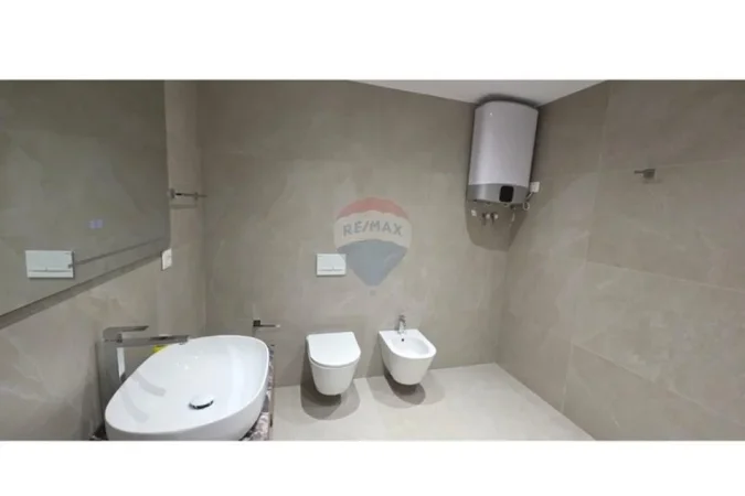 Jepet me qera apartament duplex Dublex , 131 m² 1.500 € (Kodra e Diellit)