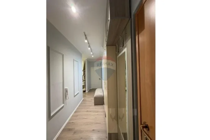 Tirane, jepet me qera apartament 1+1+Ballkon , 66 m² 600 € 