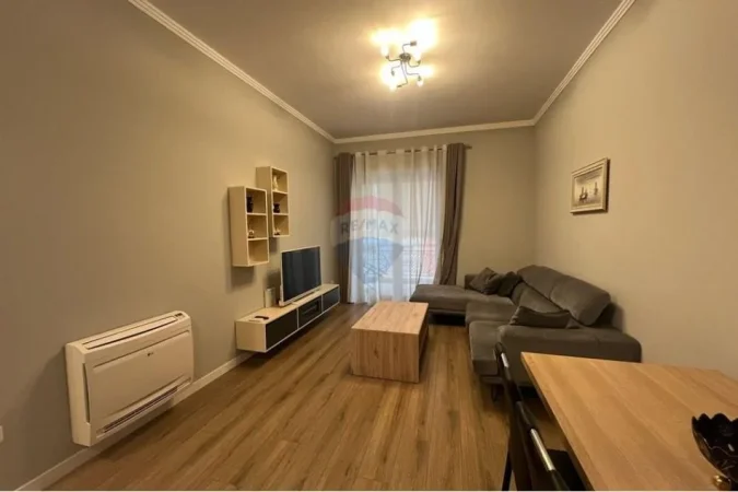 Tirane, jepet me qera apartament 1+1 , 79 m² 790 € (Delijorgji)