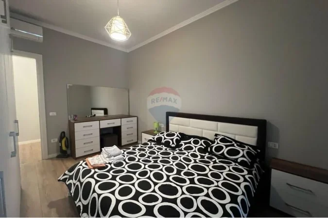 Tirane, jepet me qera apartament 1+1 , 79 m² 790 € (Delijorgji)