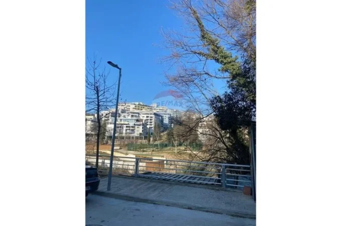 Tirane, jepet me qera apartament 1+1 , 56 m² 501 € 