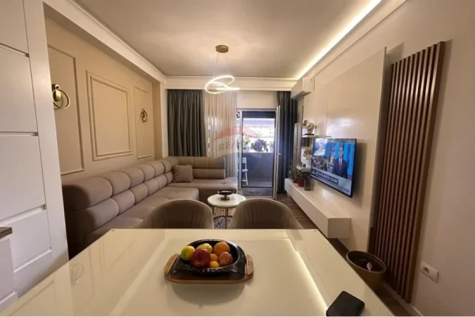 Tirane, shitet apartament 2+1 , 91 m² 250.001 € (Rruga Jordan Misja, Tiranë)